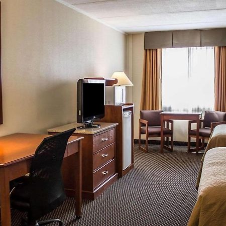 Baymont By Wyndham Youngstown Extérieur photo