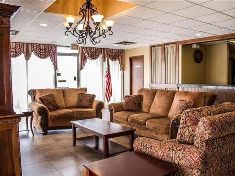 Baymont By Wyndham Youngstown Extérieur photo