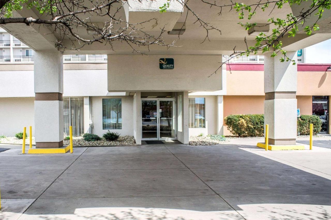 Baymont By Wyndham Youngstown Extérieur photo
